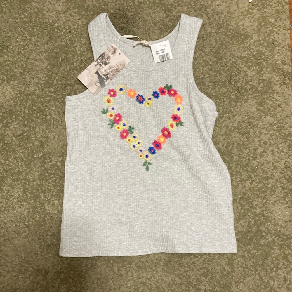 Hannah Banana flower heart tank size 14